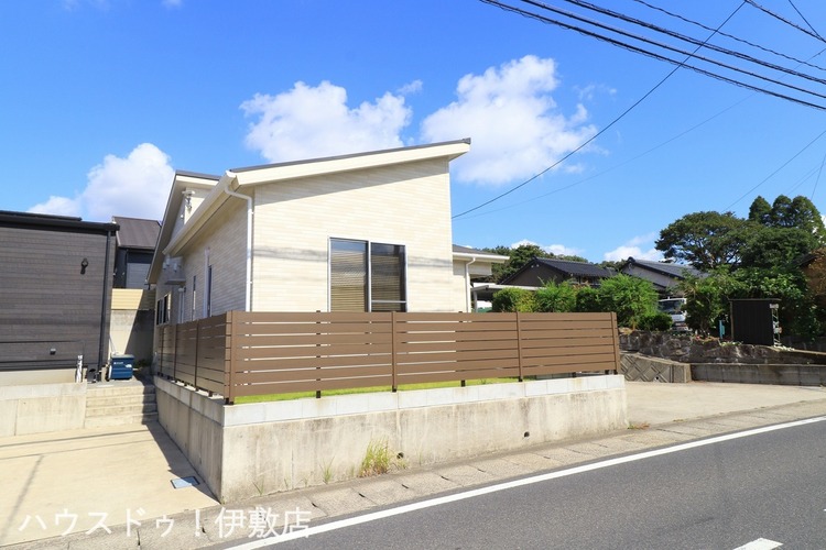 外観 【外観写真】売主様居住中の為、内覧の際には事前のご予約が必要となります。詳しくはお問い合わせください。