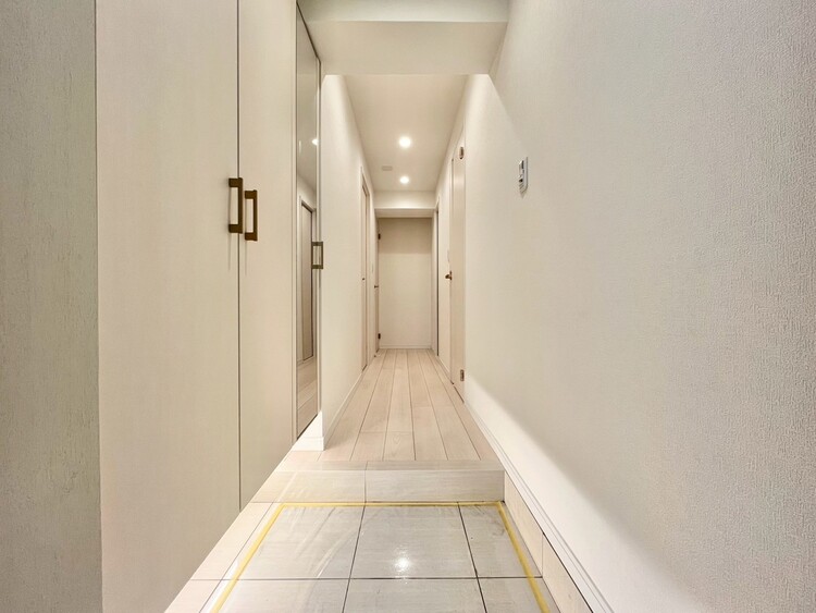 玄関 シューズボックスを完備した玄関です。