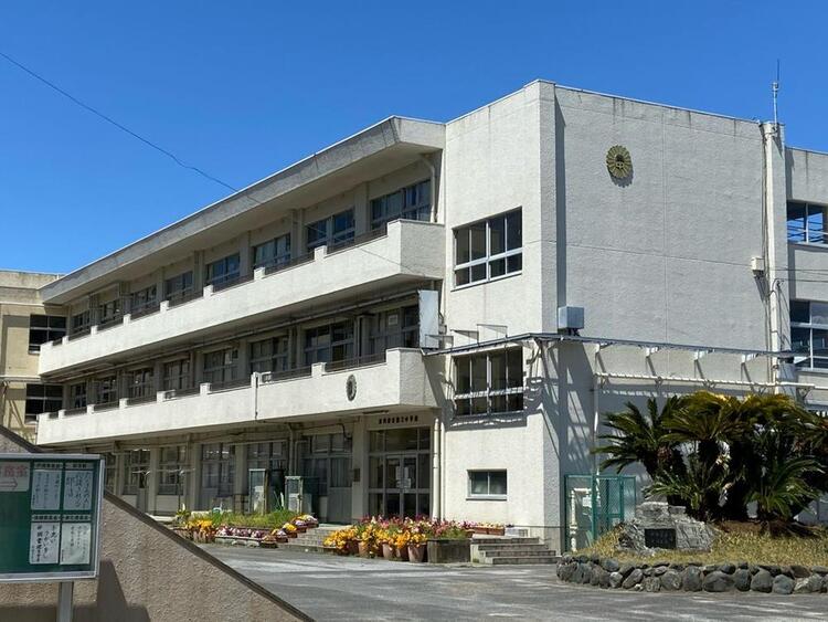 周辺 市川市立第三中学校