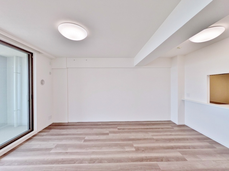 居間 快適に過ごす毎日を求めて、暮らしの中でご自身の「マイホーム」に創り上げてください。