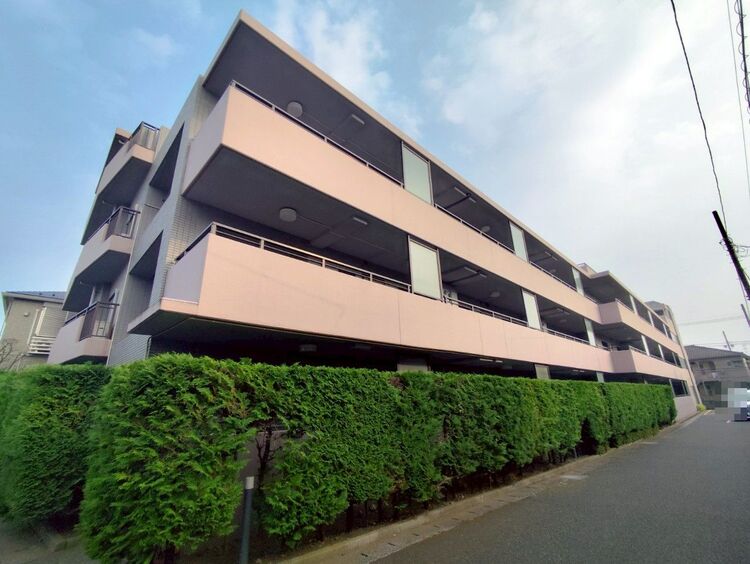 外観 ライフプランニングからローンまで、一貫してご説明させていただきます。お気軽にお問い合わせくださいませ。