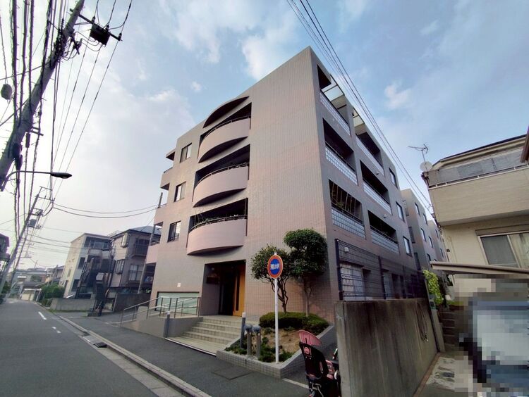 外観 現地に足をお運びいただいた際には、周辺散策などをお勧めいたします。