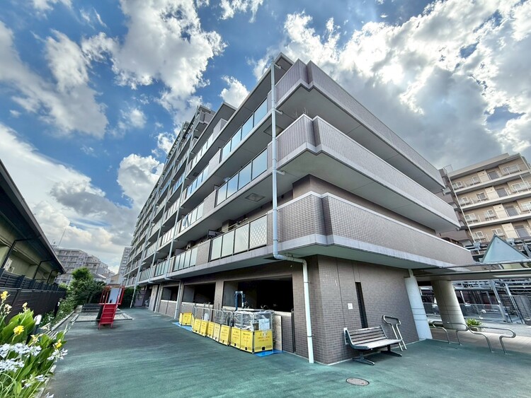 外観 資料には掲載していない情報が、現地にはたくさんあります。是非一度、現地をご確認ください。