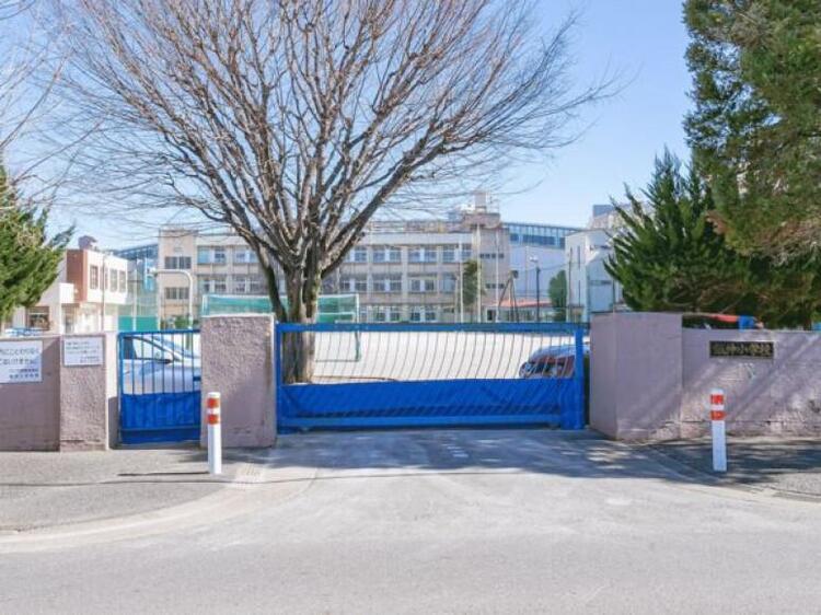 周辺 川口市立飯仲小学校