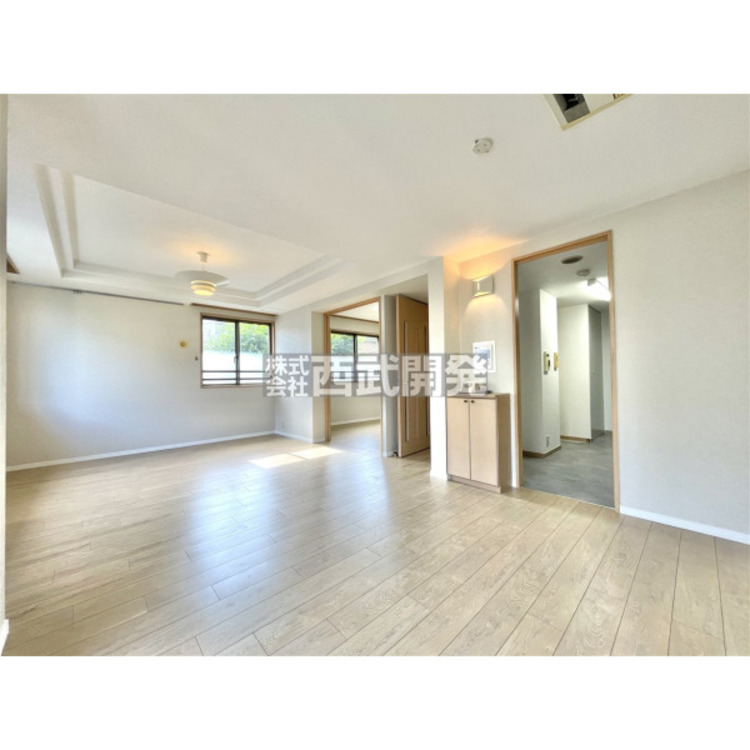 居間 2025年6月撮影