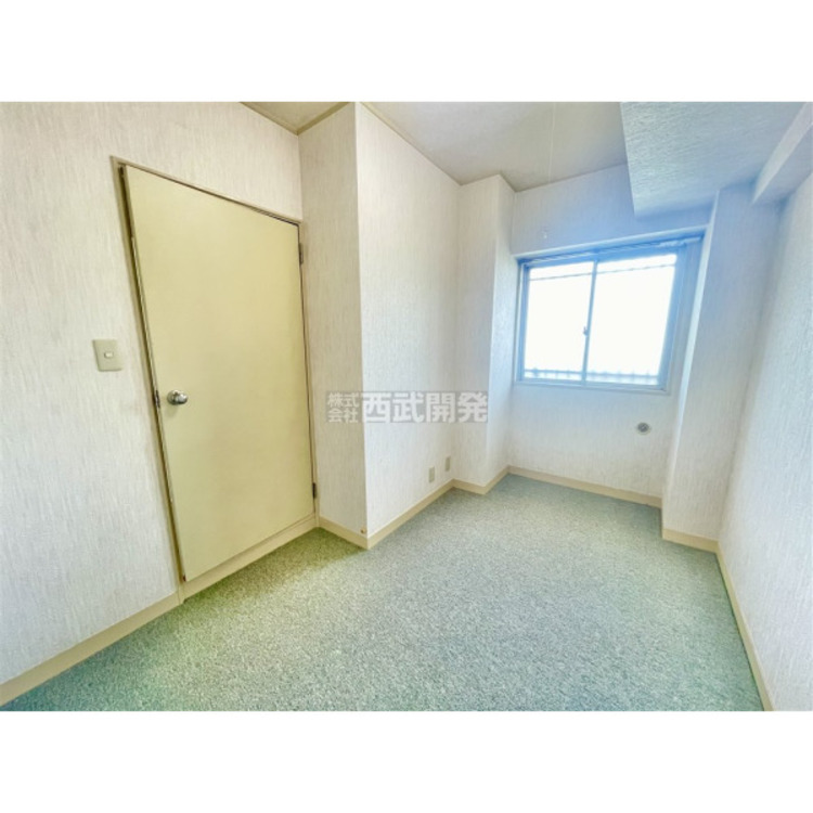 内装 穏やかな日差しと心地よい風が吹き抜ける窓配置(リフォーム前)