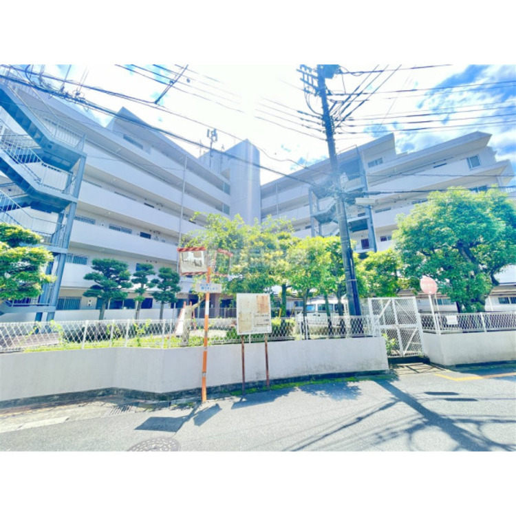 外観 空室につき、ごゆっくりとご見学いただけます。