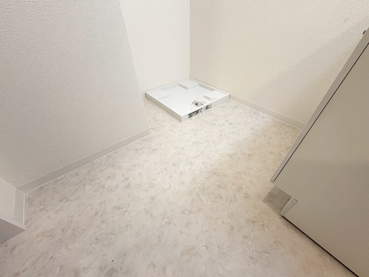 その他 十分な広さの脱衣所。