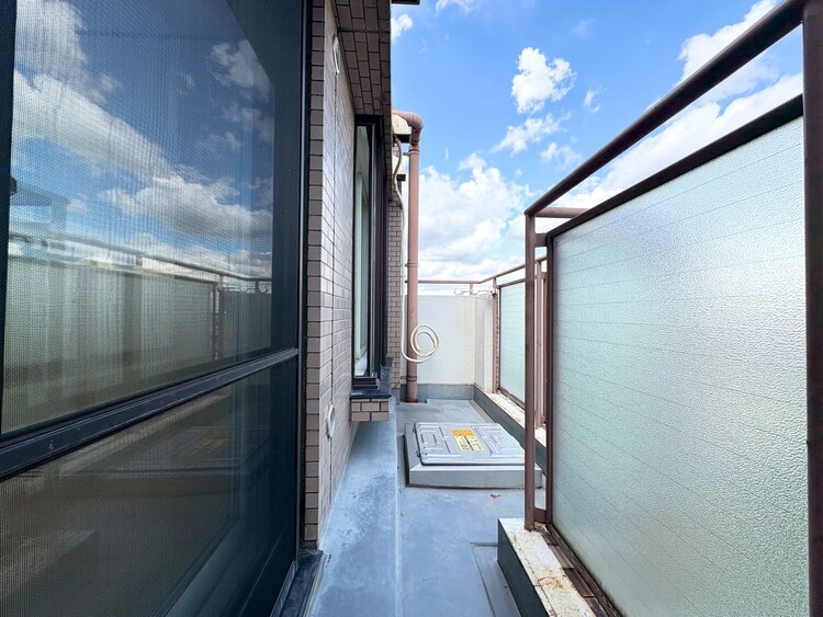 その他 朝の澄んだ空気や、夕方に吹く清々しい風を感じられるバルコニー。