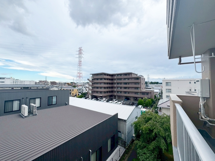 その他 眺望や窓からの景色が良いと、家で過ごす時間も快適です。