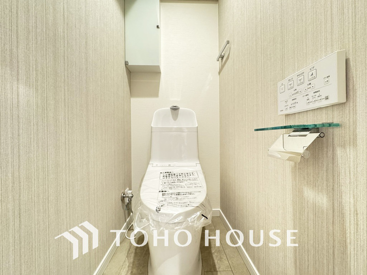 トイレ トイレには快適な温水洗浄便座付