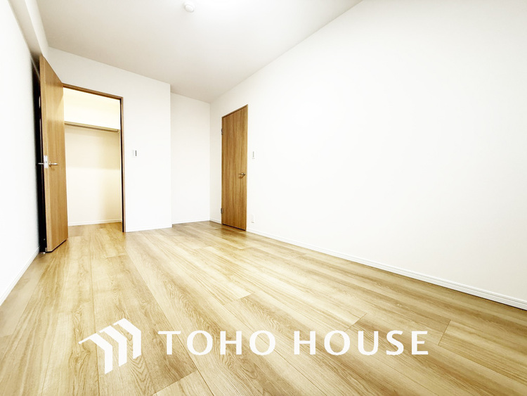 内装 1日の疲れを癒し、心地よく寛げるようゆったりとした広さをしています