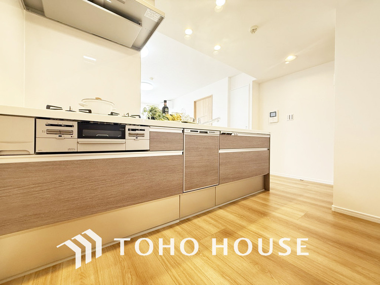 キッチン シンプルな部屋の雰囲気に溶け合うナチュラルキッチン