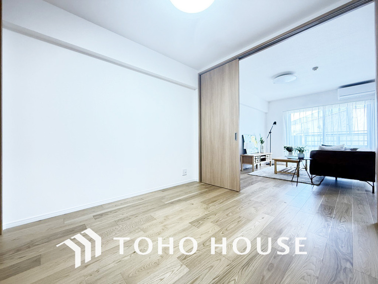 内装 1日の疲れを癒し、心地よく寛げるようゆったりとした広さをしています