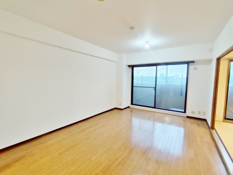 居間 快適に過ごす毎日を求めて、暮らしの中でご自身の「マイホーム」に創り上げてください。