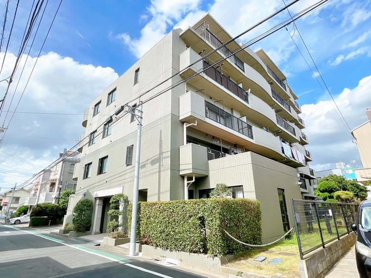 外観 現地に足をお運びいただいた際には、周辺散策などをお勧めいたします。