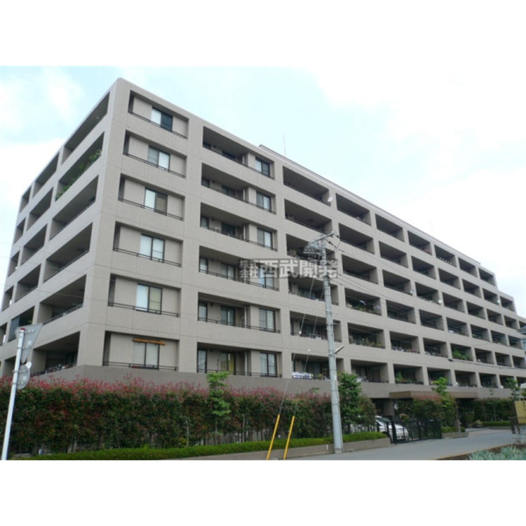 外観 リフォーム済につき、ごゆっくりとご見学いただけます。