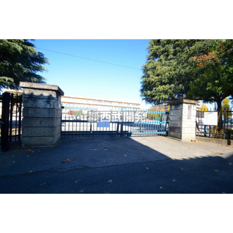 周辺 小金井第三小学校(約890m)