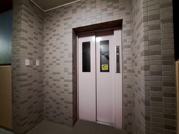 その他 エレベーター完備のため荷物が多くなっても安心。