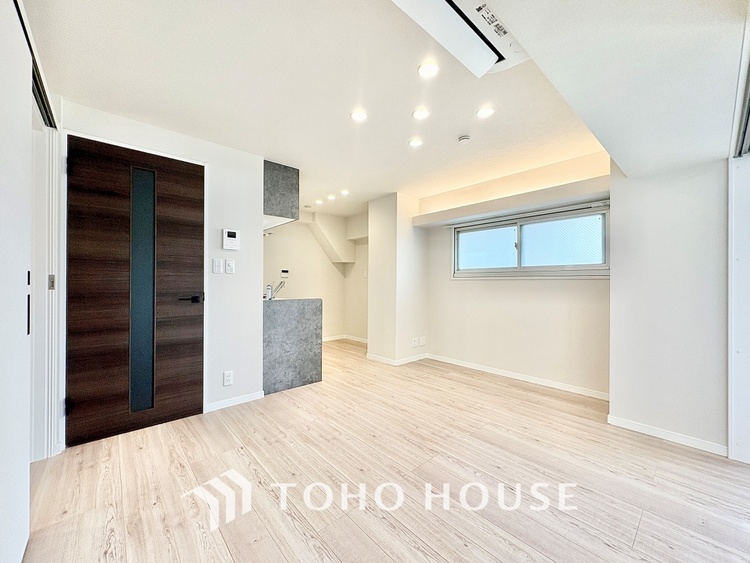 内装 【Green orchestra】◆緑の匂いに誘われて◆目を閉じれば深緑の香り。五感を研ぎ澄まし、日々の疲れを心から癒してくれる。深呼吸するほどに爽やかな薫りたち込める新緑にそと微笑む私達。