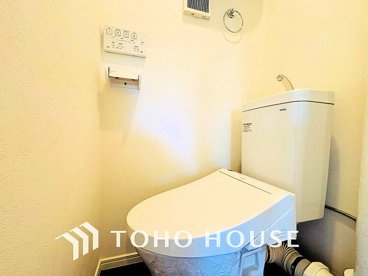 トイレ トイレには快適な温水洗浄便座付