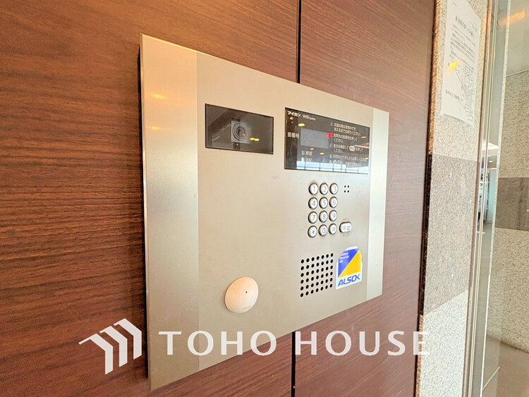 エントランス エントランスはオートロック完備で安心のセキュリティ性