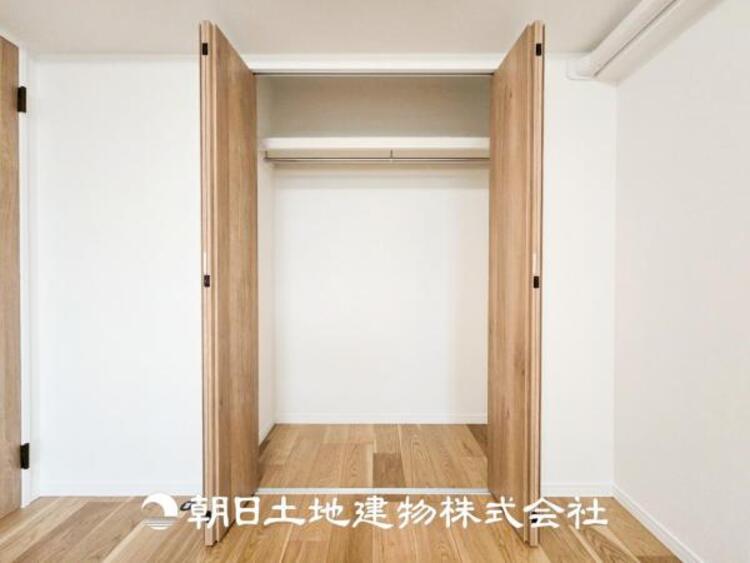 収納 【収納】部屋ごとに設けた収納は住みやすさへのこだわりがあります。シンプルで使いやすい収納スペース。