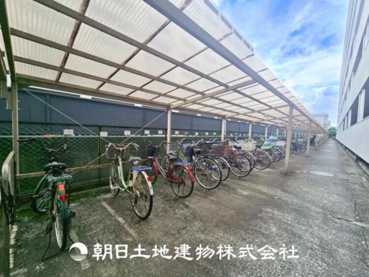 その他 【駐輪場】敷地内屋根付き駐輪場♪