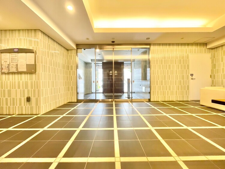 エントランス エントランス内部は、管理が行き届き清潔な共有スペースとなっています。