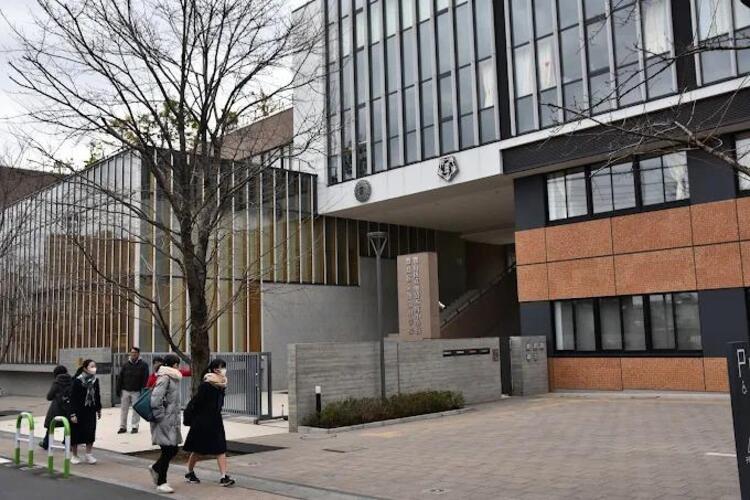 周辺 豊島区立池袋中学校