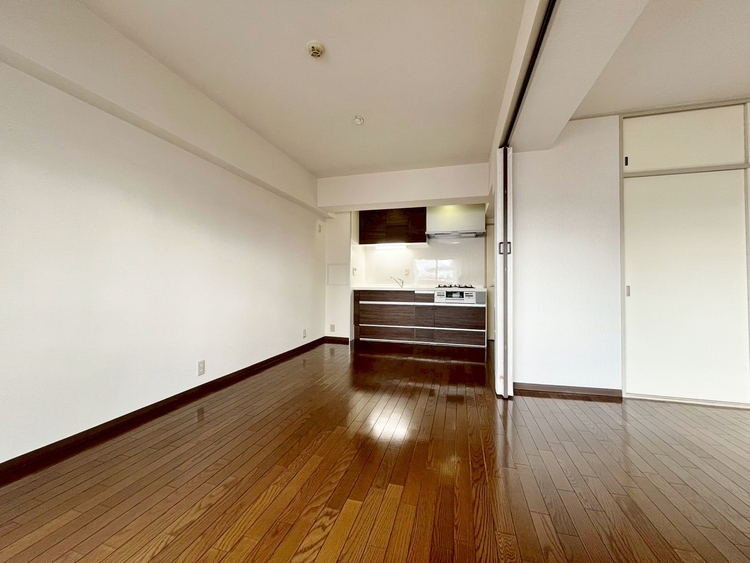 居間 過ごす時間が、たくさんの思い出として紡がれていく場所。