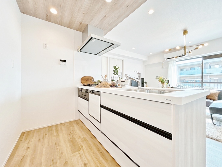 キッチン 洗練されたスタイリッシュなデザイン性と使いやすさを備えた仕様。