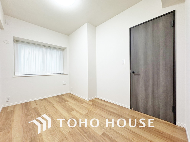 内装 採光もある洋室は、くつろぎのひと時を過ごすのにぴったり