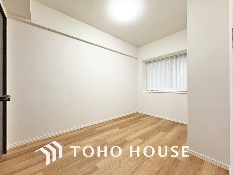 内装 シンプルですっきりとした室内は飽きのこない居心地の良い雰囲気