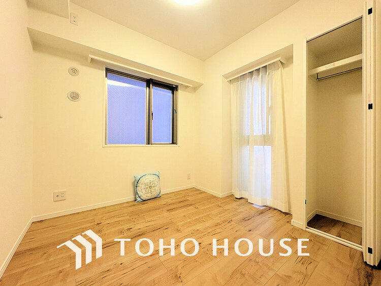 内装 シンプルですっきりとした室内は飽きのこない居心地の良い雰囲気