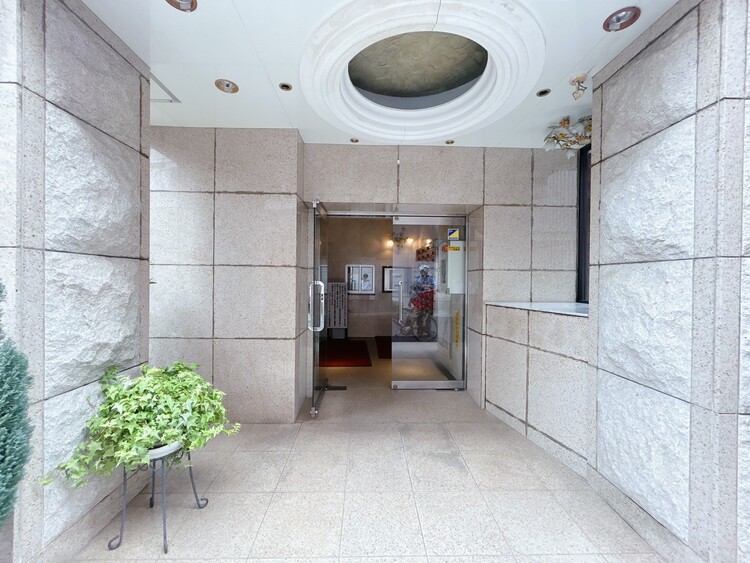 エントランス 上質感漂う玄関アプローチです。