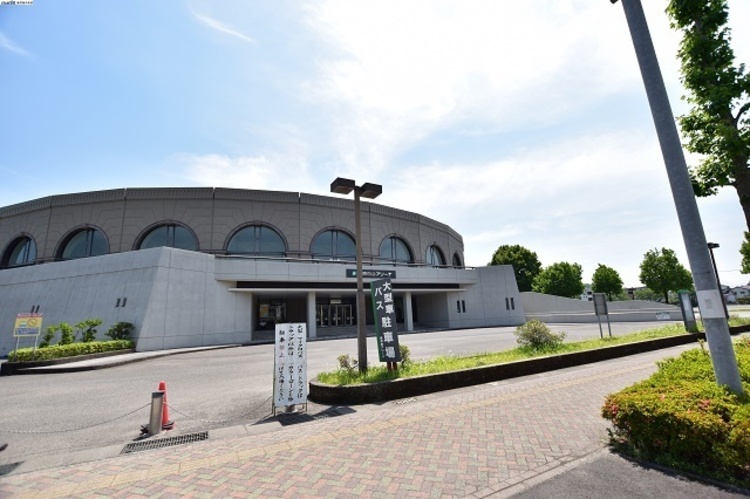 周辺 【西原商会アリーナ（旧鹿児島アリーナ）】鹿児島市永吉1丁目にあるスポーツ施設です。駐車場あり（地下144台：有料、地上80台） 徒歩 約11分（約850m）