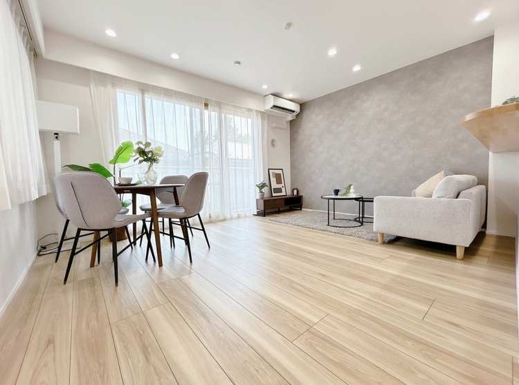 居間 豊かな居住性と、安心感を満たすクオリティが見事に調和した住空間。