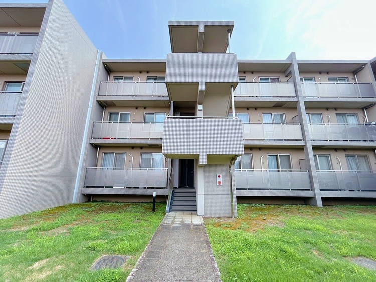 外観 資料には掲載していない情報が、現地にはたくさんあります。是非一度、現地をご確認ください。