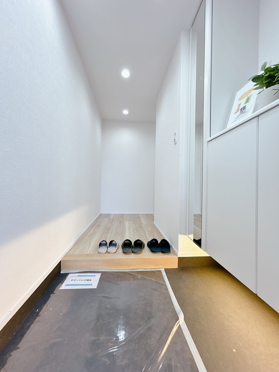 玄関 シューズボックスを完備した玄関です。