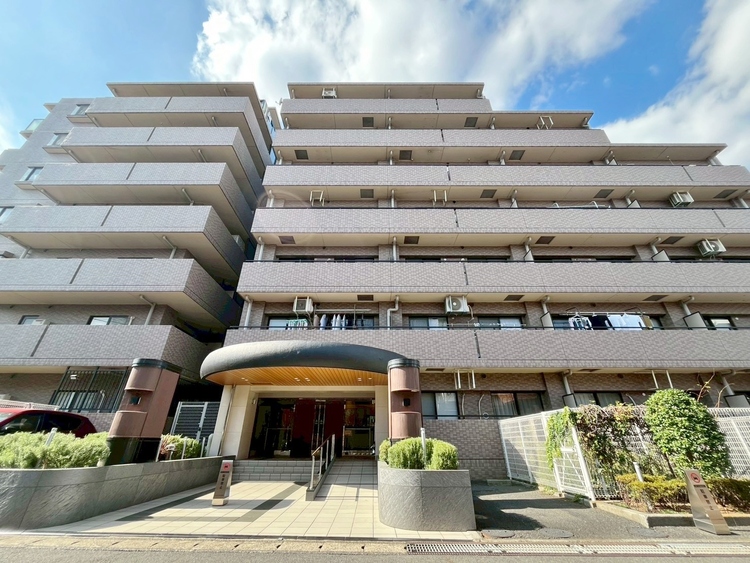 外観 ライフプランニングからローンまで、一貫してご説明させていただきます。お気軽にお問い合わせくださいませ。