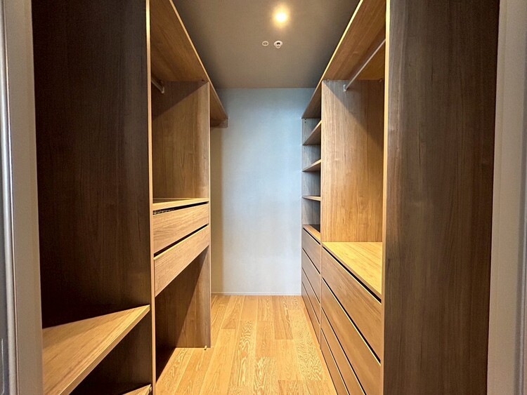 その他 収納スペースが付いていて、お部屋を広く使っていただけます。