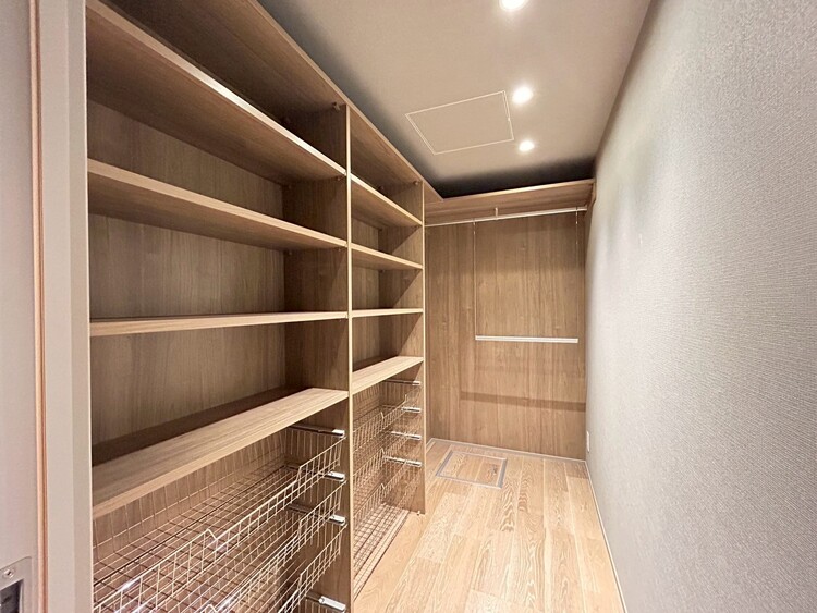 その他 家電やスーツケース、ストック品など何でも片付く嬉しい空間です。