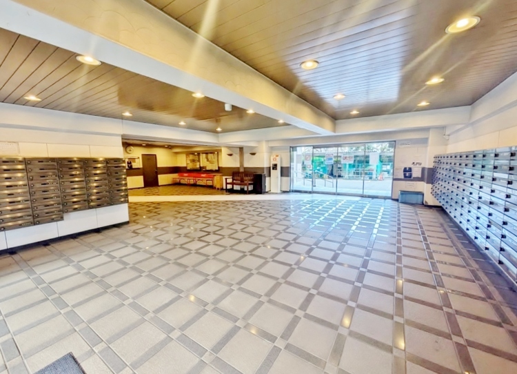 その他 館内は静寂な中が保たれており、管理が行き届いている印象を受けました。