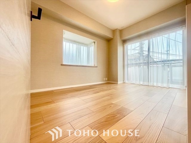 内装 【PRIVATE ROOM】◆属毛離裏◆子は父を手本とし、母に愛育されて成長する。家族の深い繋がり。いつまでも大切にしたい。