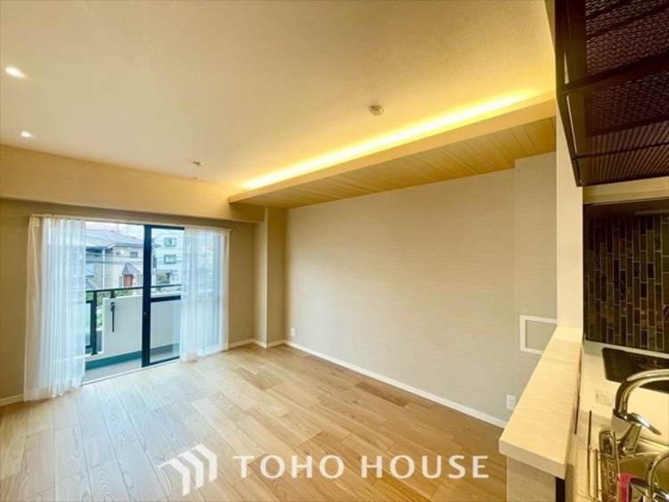 内装 【LIVING】◆扉を◆開くとこの景色。家族の”おかえり”の声が聞こえてきそう。