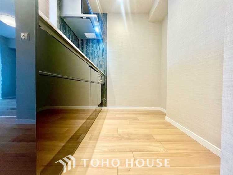 キッチン 【KITCHEN】◆Happy◆愛情たっぷりのお料理で家族にHappyを。システムキッチンがあなたをサポートしてくれます。