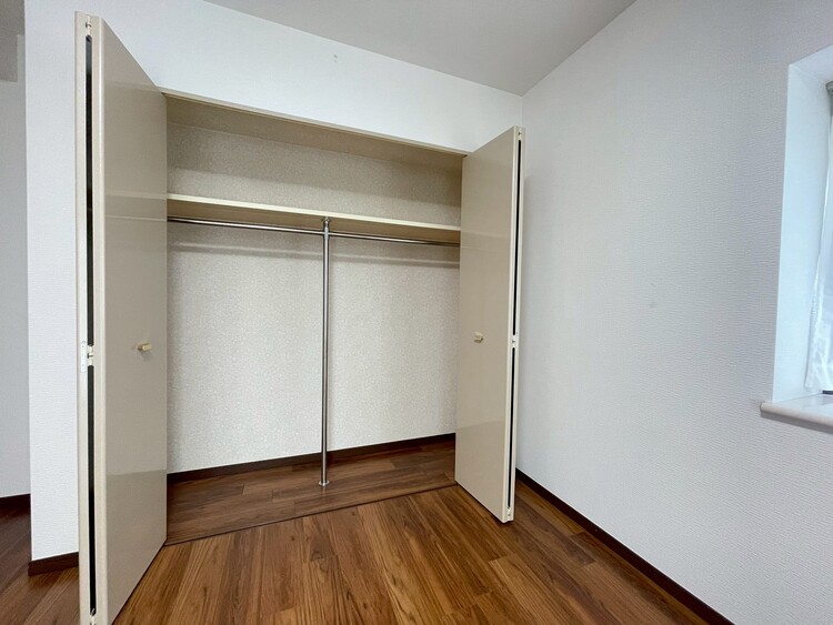 収納 居室にはクローゼットがあり、荷物もスッキリ収納して快適にお過ごしいただけます。