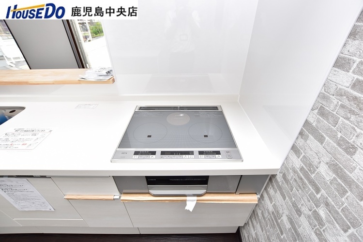 その他 【IHクッキングヒーター】3口のコンロにグリル付き！