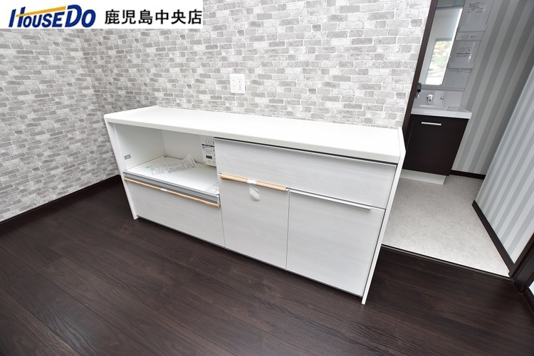 その他 【カップボード】カップボード付き！家電や食器などの収納に便利です♪